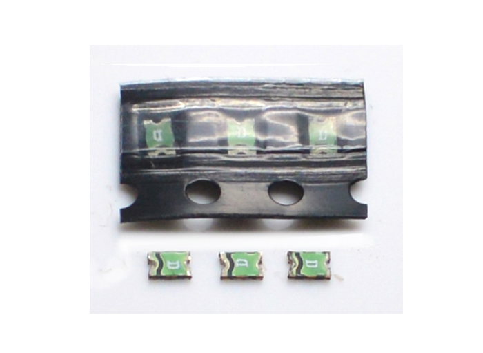 美國(guó)Bussmann PTS0805系列 自恢復(fù)貼片保絲